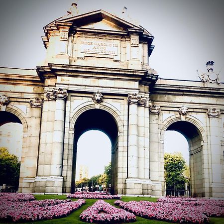 Urban Rooms Fuencarral Madrid Dış mekan fotoğraf