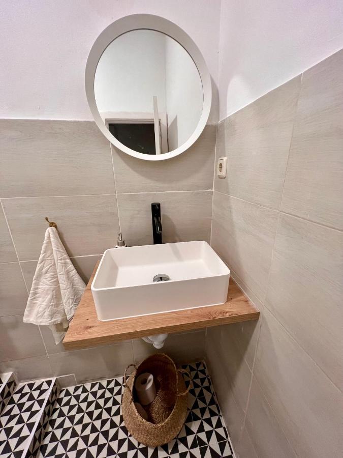 Urban Rooms Fuencarral Madrid Dış mekan fotoğraf