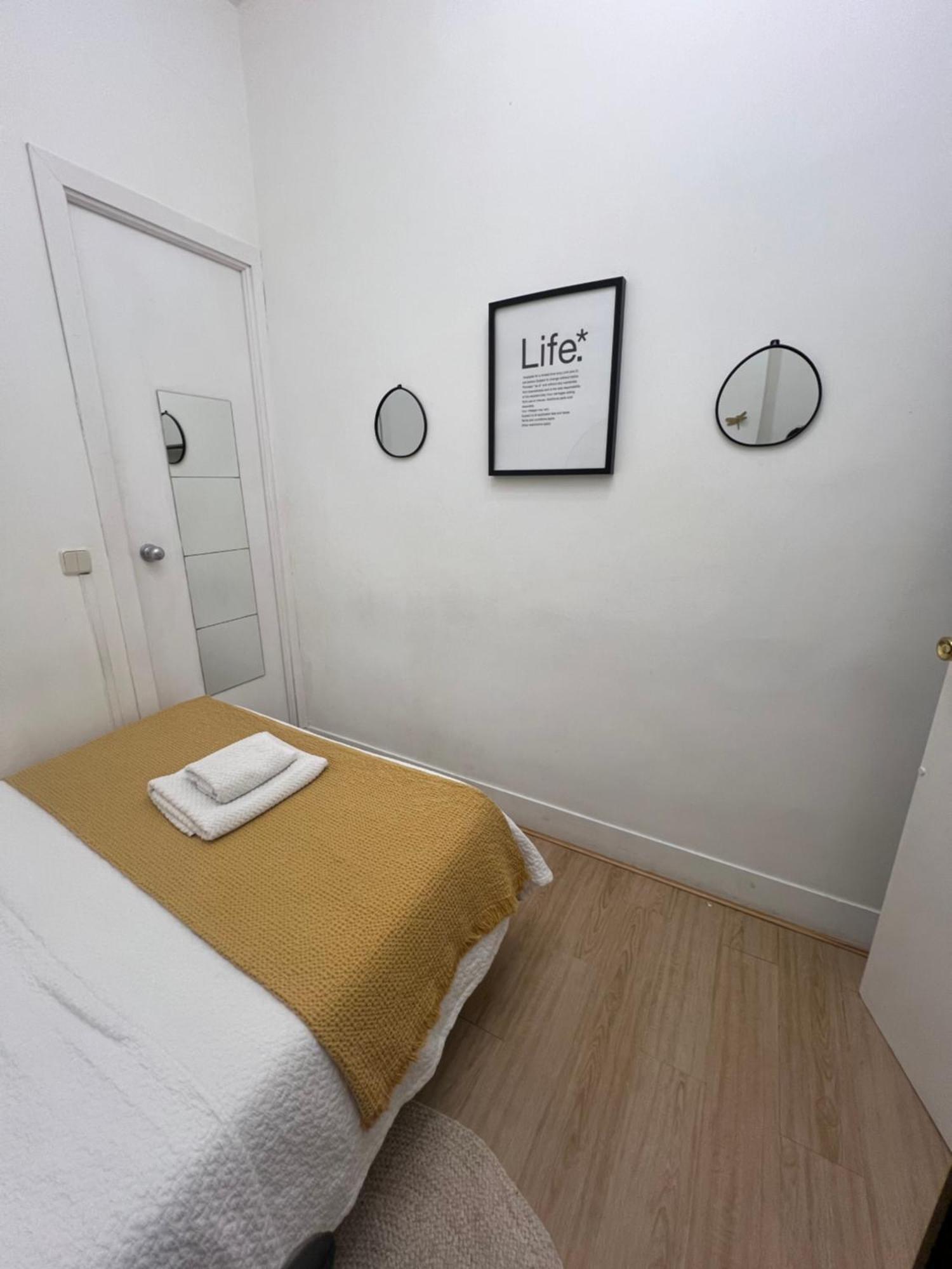 Urban Rooms Fuencarral Madrid Dış mekan fotoğraf