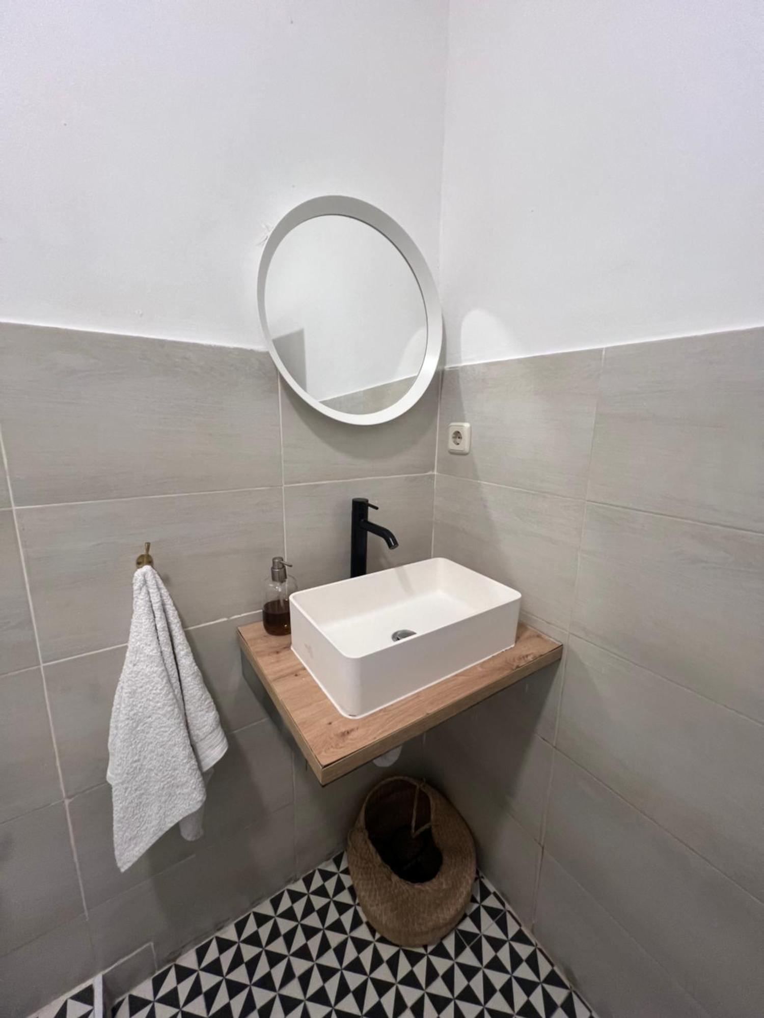 Urban Rooms Fuencarral Madrid Dış mekan fotoğraf